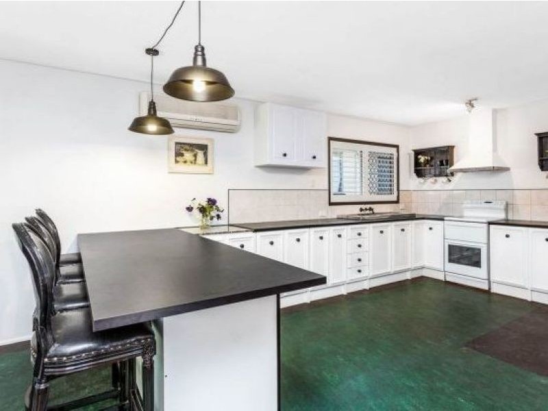 39 Carlyle Street, Seventeen Mile Rocks QLD 4073