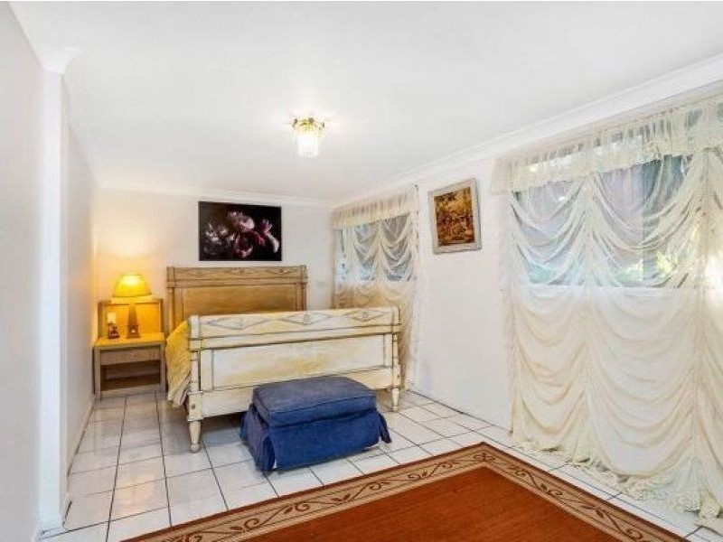39 Carlyle Street, Seventeen Mile Rocks QLD 4073
