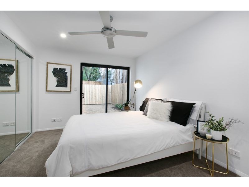 2/1 Livingstone St, Yeerongpilly QLD 4105