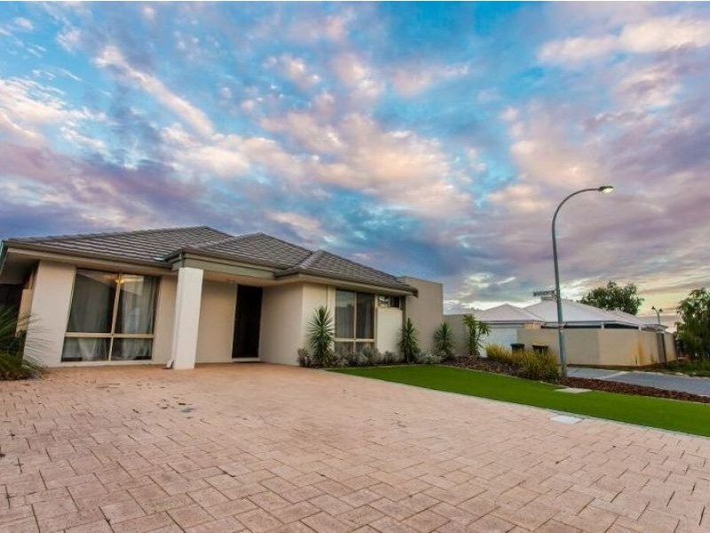 4 Purnululu Road, Ellenbrook WA 6069