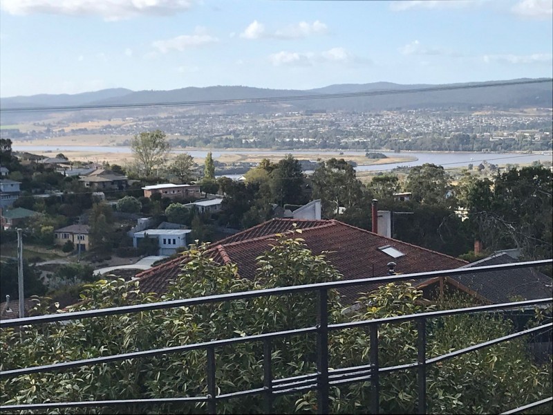 23 Fairthorne Rd, Trevallyn TAS 7250