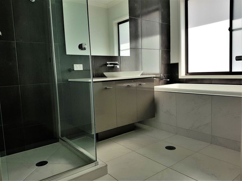 9 Mac Street, Bridgeman Downs QLD 4035