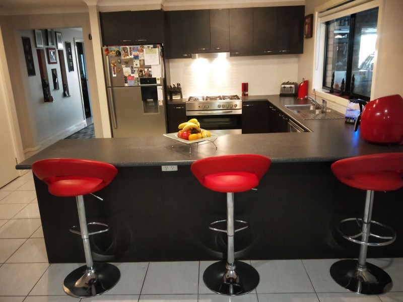 4 Sugar Berry Rise, Melton West VIC 3337