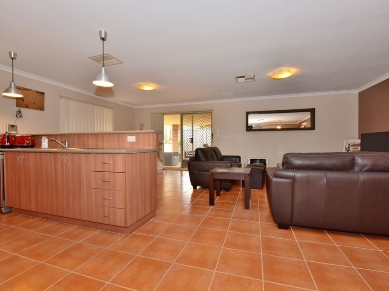 10 Durant Way, Ellenbrook WA 6069