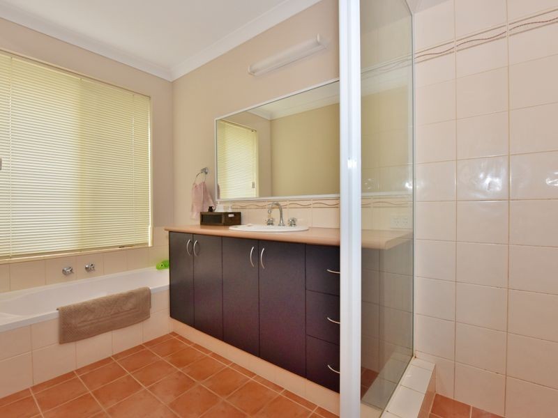 10 Durant Way, Ellenbrook WA 6069
