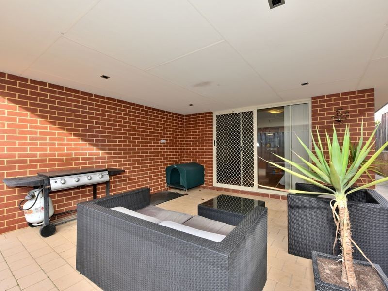 10 Durant Way, Ellenbrook WA 6069