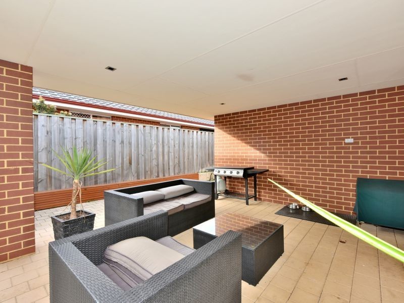 10 Durant Way, Ellenbrook WA 6069