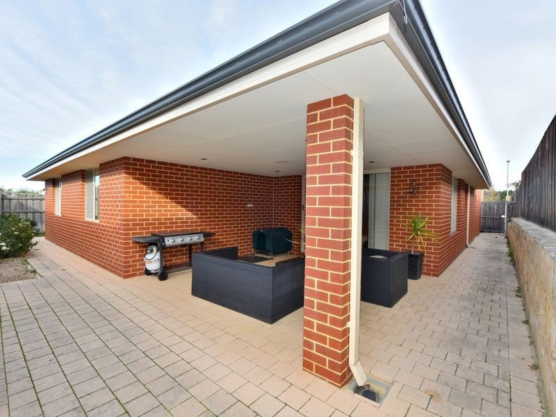 10 Durant Way, Ellenbrook WA 6069
