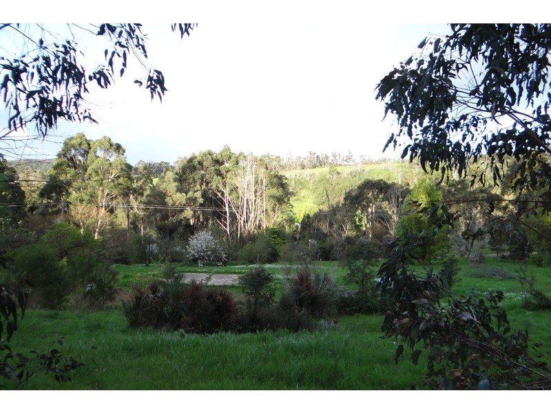 2 [Lot 8 and Lot A] Carolyn Court, Traralgon South VIC 3844