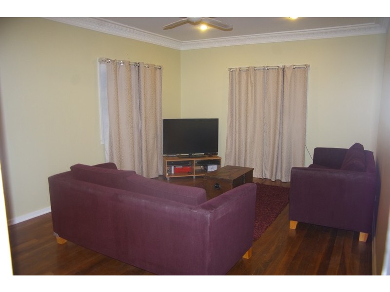 41 Lindsay Street, Bundamba QLD 4304
