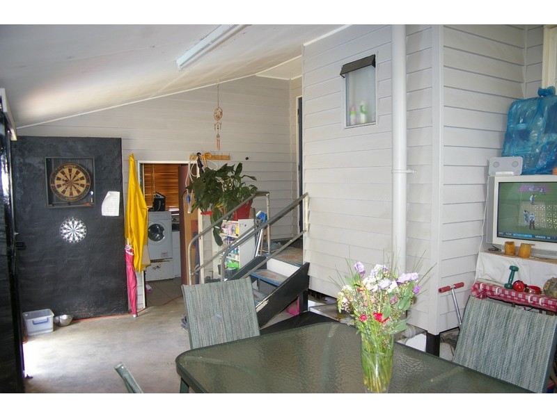 41 Lindsay Street, Bundamba QLD 4304
