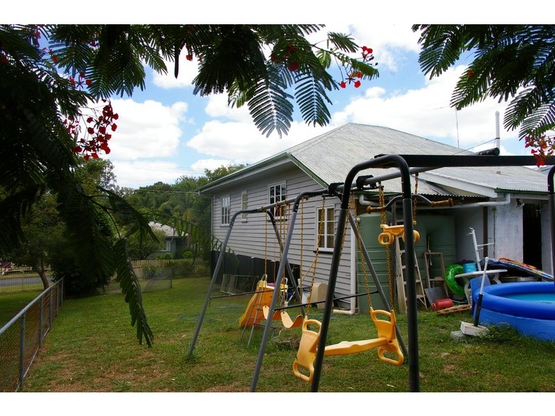 41 Lindsay Street, Bundamba QLD 4304