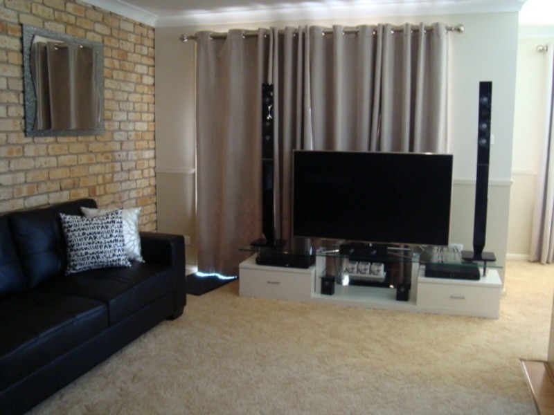 2/24 Stephanie Close, Macquarie Hills NSW 2285