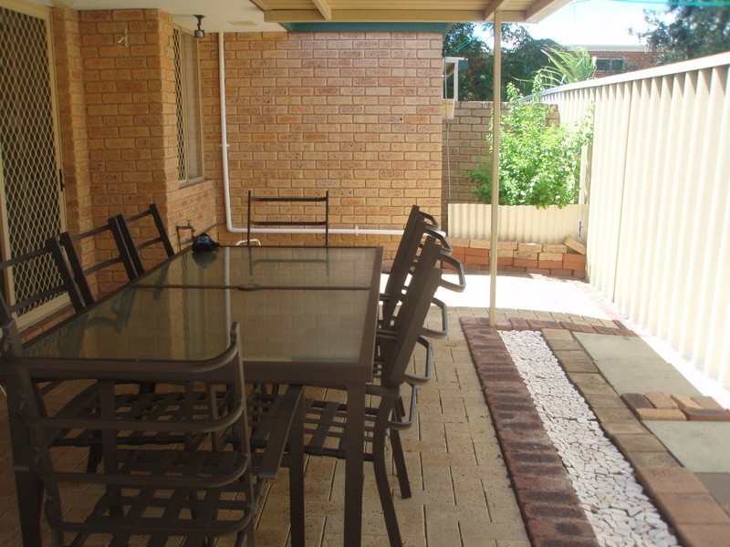 4/45 Teague Street, Victoria Park WA 6100