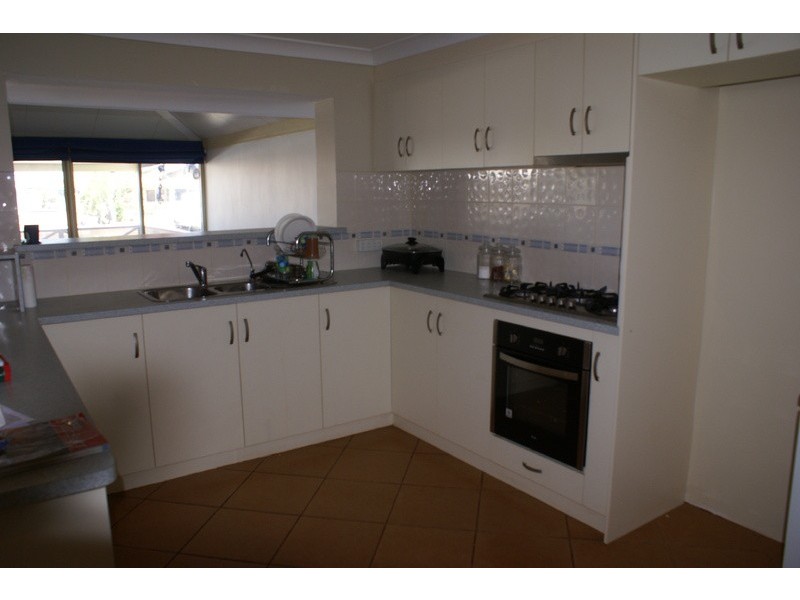 29 Allambi Way, South Yunderup WA 6208