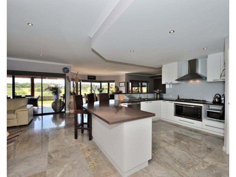 32 Sanctuary Circuit, Dawesville WA 6211