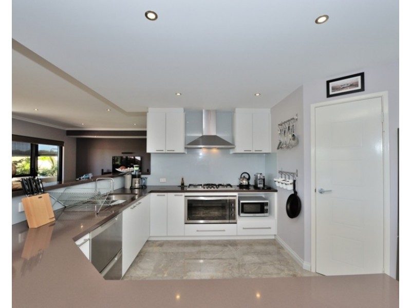 32 Sanctuary Circuit, Dawesville WA 6211
