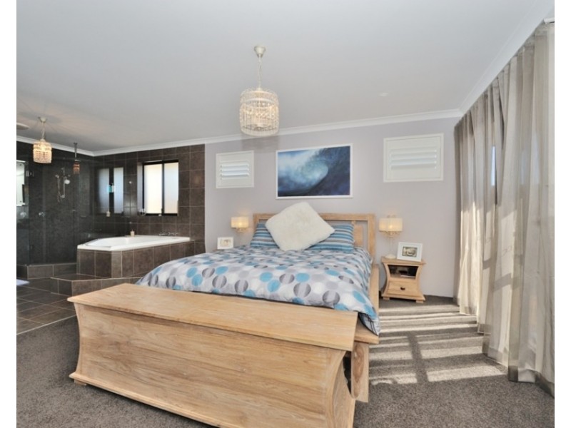 32 Sanctuary Circuit, Dawesville WA 6211