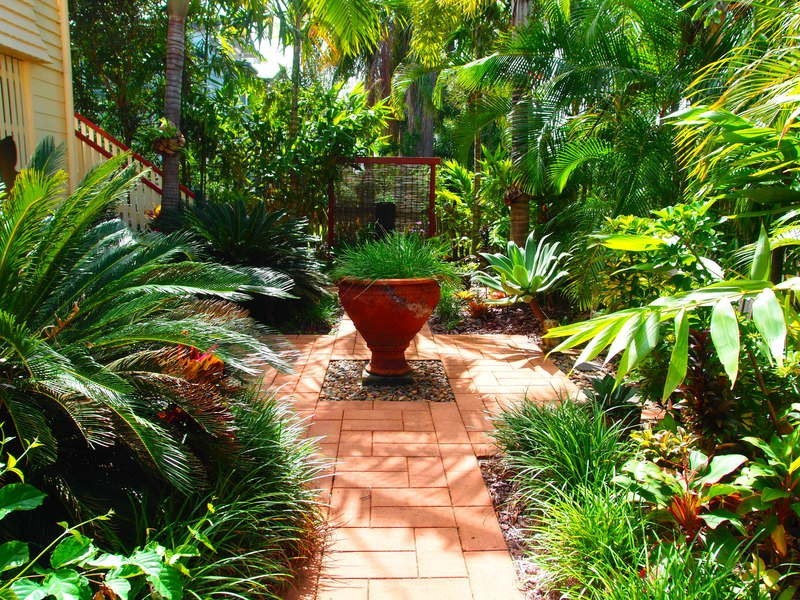 7 SCHAEFER ST, West Mackay QLD 4740