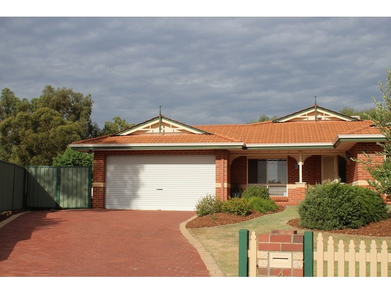 4 Weld Road, Swan View WA 6056