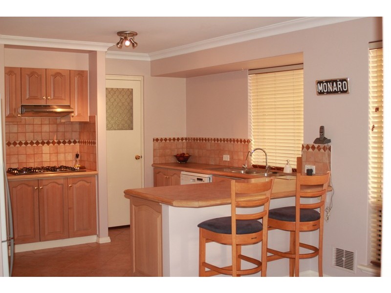 4 Weld Road, Swan View WA 6056