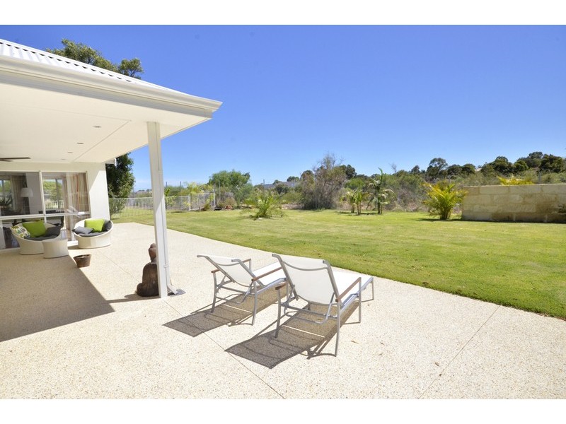 73 Beauchamp Loop, Wellard WA 6170