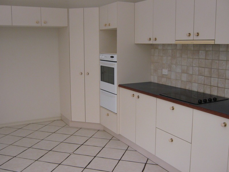 16 MACADAM PLACE, Gunn NT 0832