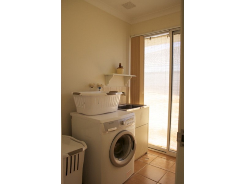 13 COOLA PLACE, High Wycombe WA 6057