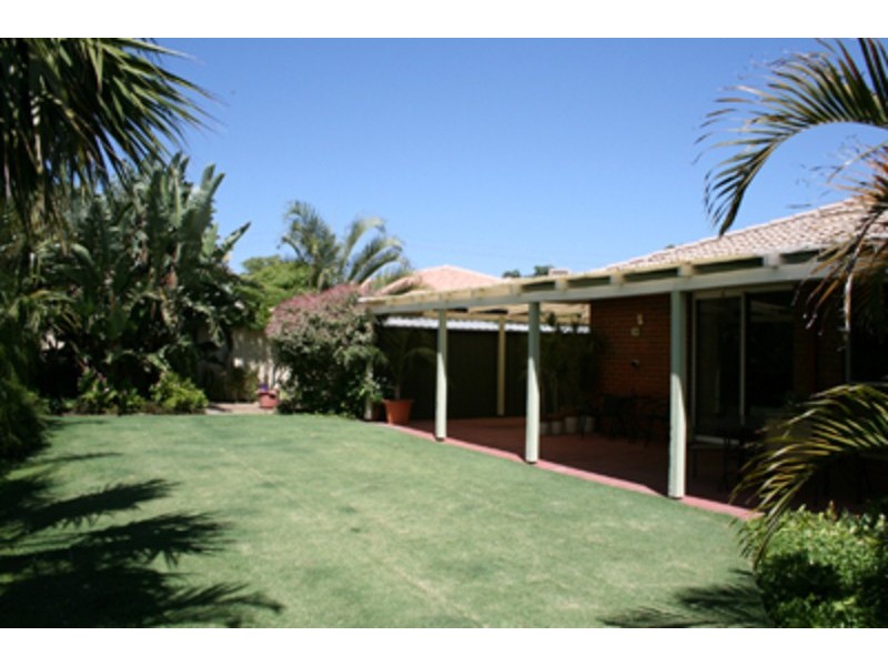 13 COOLA PLACE, High Wycombe WA 6057