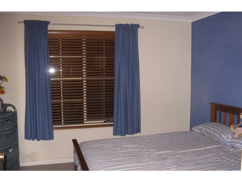 74 Minor Road, Orana WA 6330