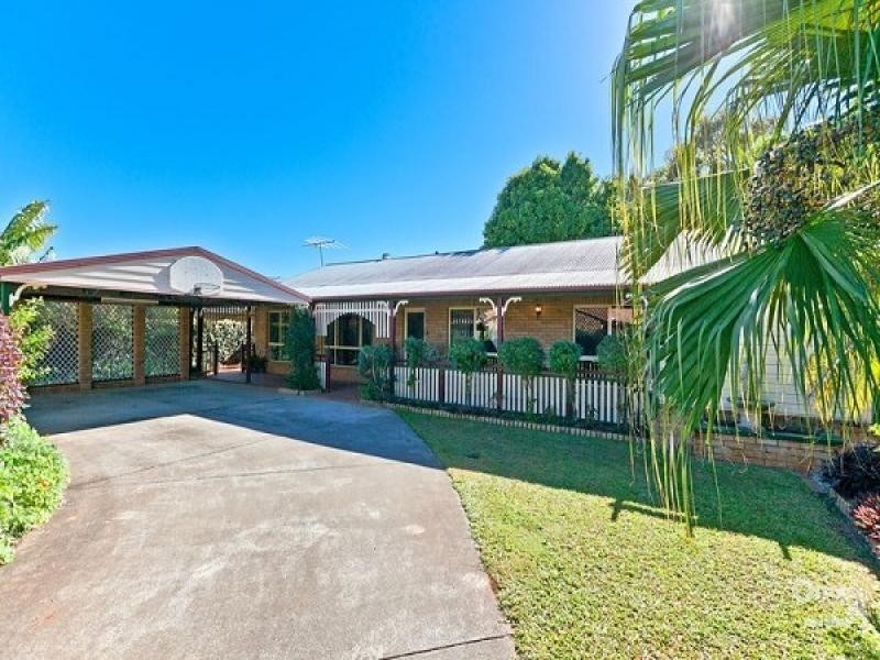 5 Peggy Place, Victoria Point QLD 4165