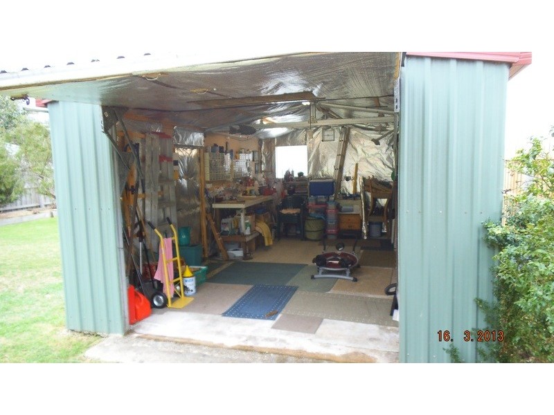 111  Bay Road, Eagle Point VIC 3878