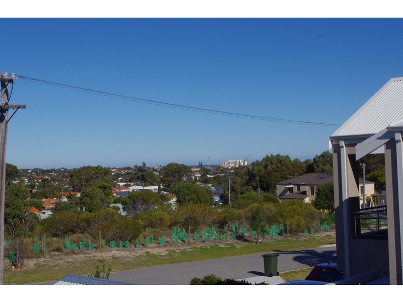 24 Wheeler Road, Karrinyup WA 6018