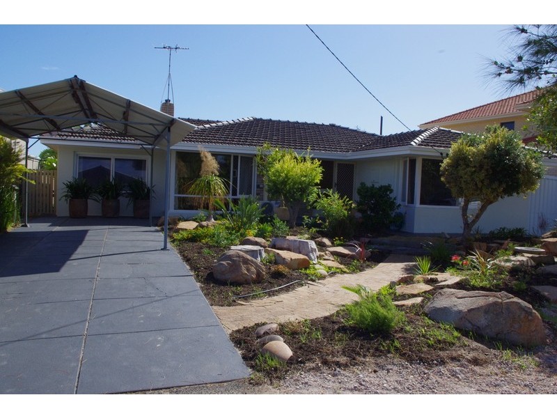 24 Wheeler Road, Karrinyup WA 6018