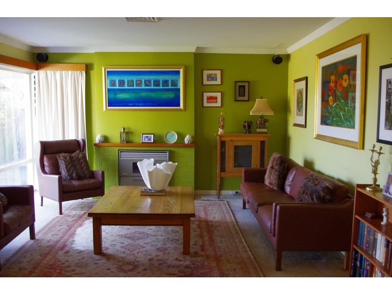 24 Wheeler Road, Karrinyup WA 6018