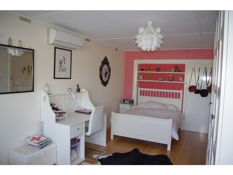 24 Wheeler Road, Karrinyup WA 6018