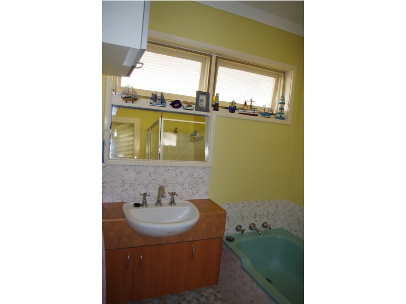 24 Wheeler Road, Karrinyup WA 6018