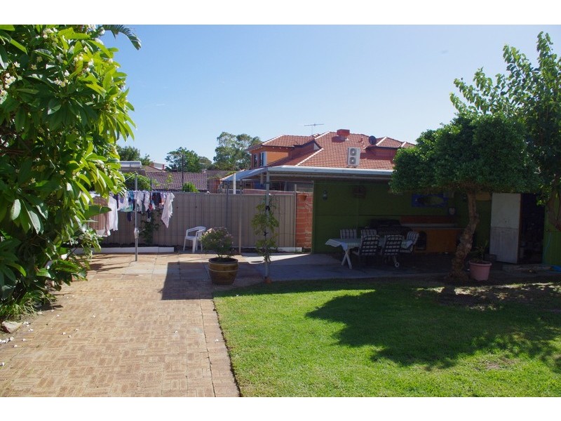 24 Wheeler Road, Karrinyup WA 6018