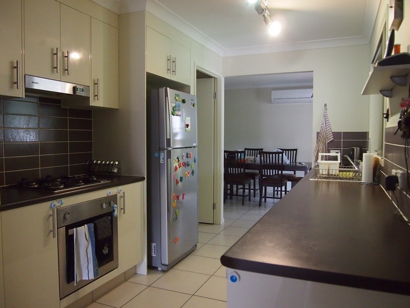 94 Lakes Entrance Drive, Springfield Lakes QLD 4300