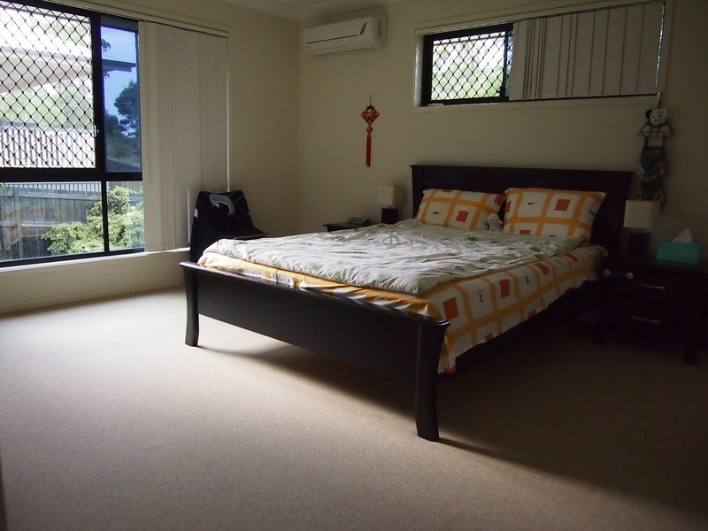 94 Lakes Entrance Drive, Springfield Lakes QLD 4300