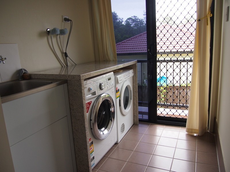 94 Lakes Entrance Drive, Springfield Lakes QLD 4300