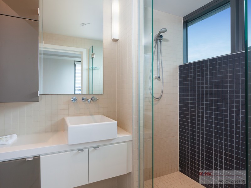 L1002/107 Astor Terrace, Spring Hill QLD 4000