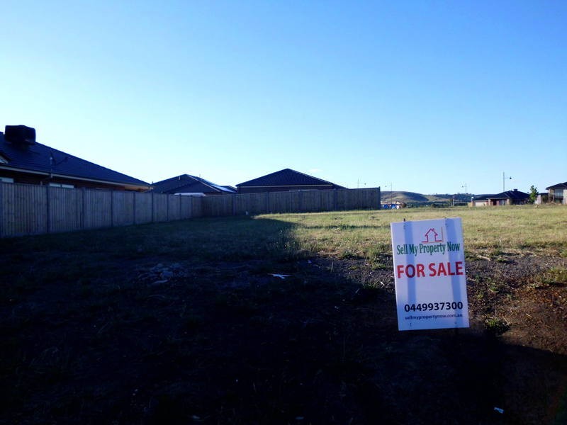 Lot 1437  Belleview Cres, Beveridge VIC 3753