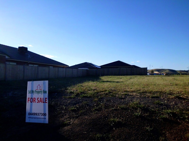 Lot 1437  Belleview Cres, Beveridge VIC 3753