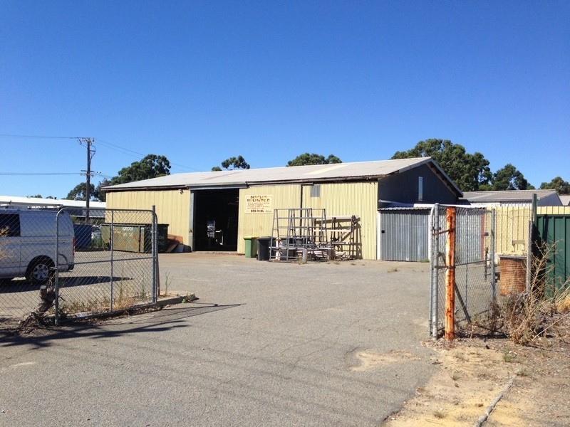 46  Owen Road, Kelmscott WA 6111