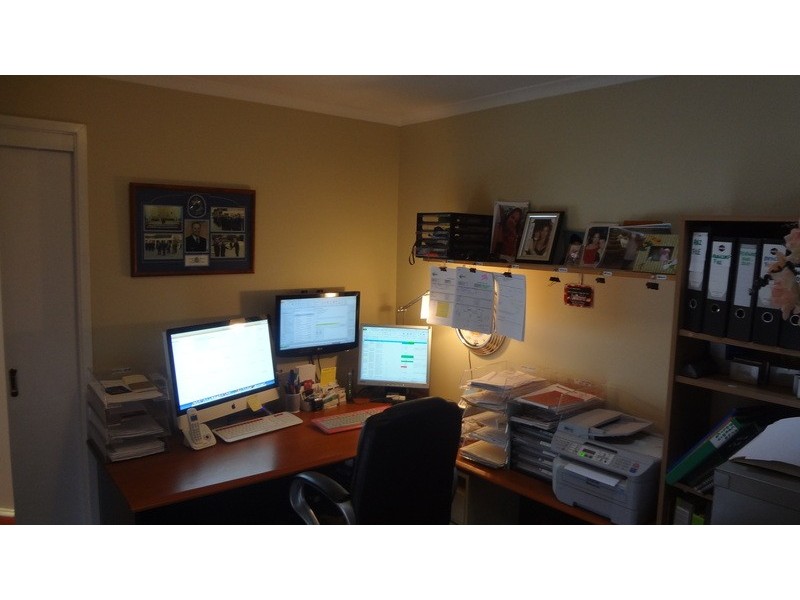 13 Racecourse Road, Werribee VIC 3030