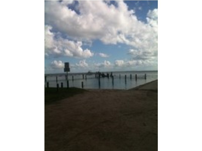 19 Claytons Road, Amity Point QLD 4183