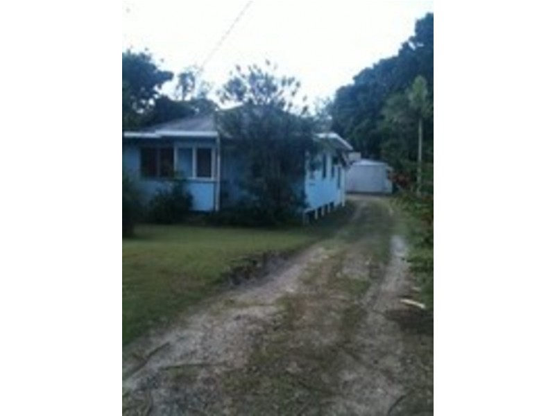 19 Claytons Road, Amity Point QLD 4183