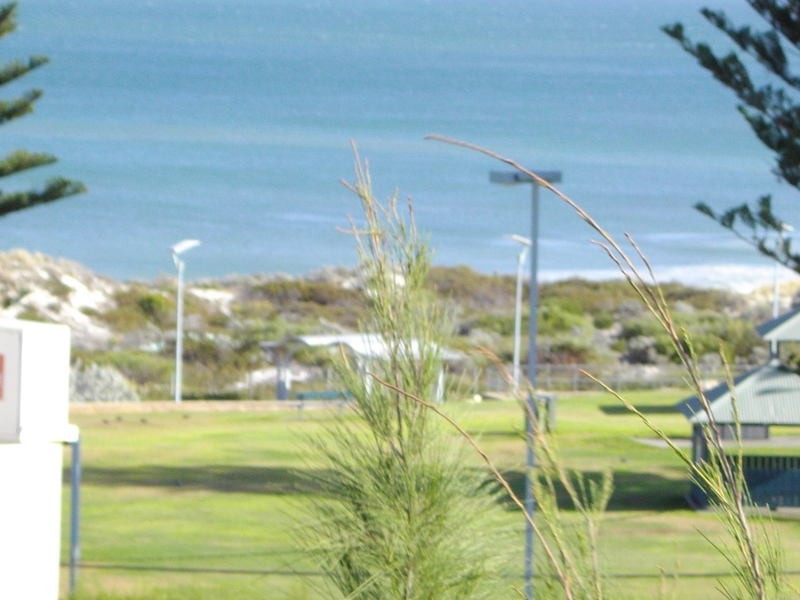 10 Marjorie Street, Mullaloo WA 6027