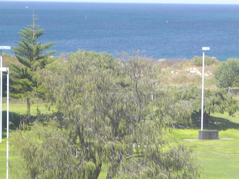 10 Marjorie Street, Mullaloo WA 6027